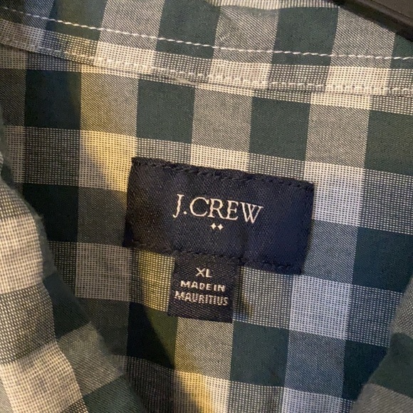 J Crew men’s button down shirt; size XL - Picture 3 of 3